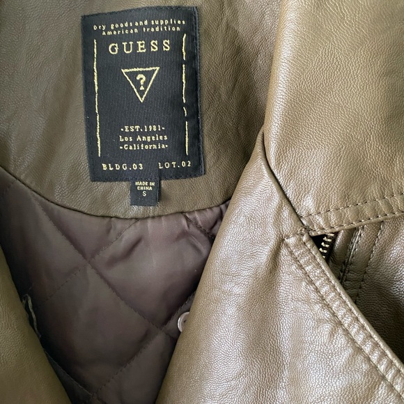 Guess jacket - Picture 2 of 3